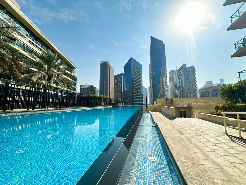 1-bedroom high-floor apartment, Marina Quays