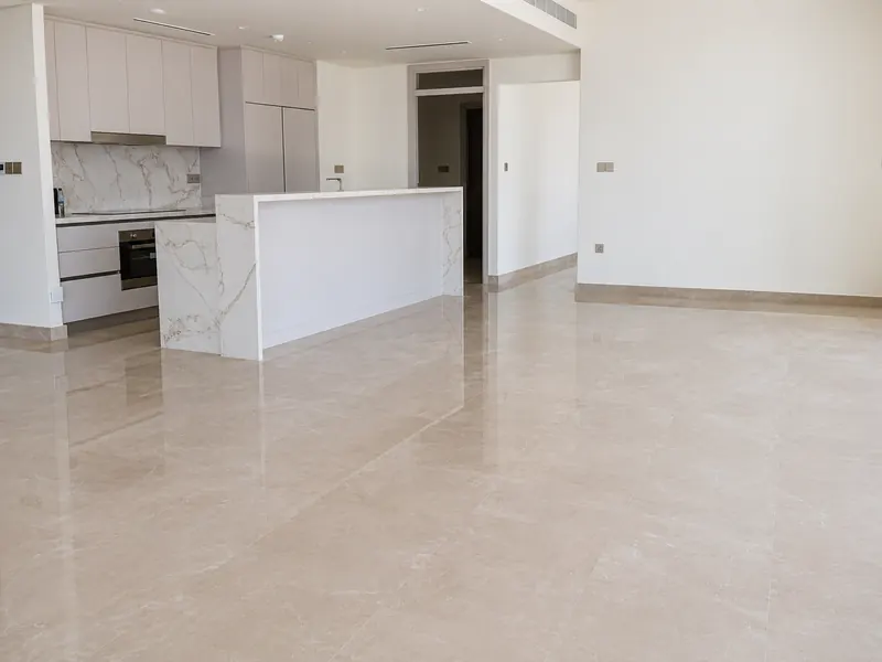 4-bedroom top-floor penthouse, Beach Mansion