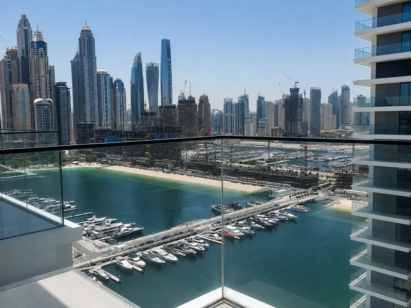 4-bedroom top-floor penthouse, Beach Mansion