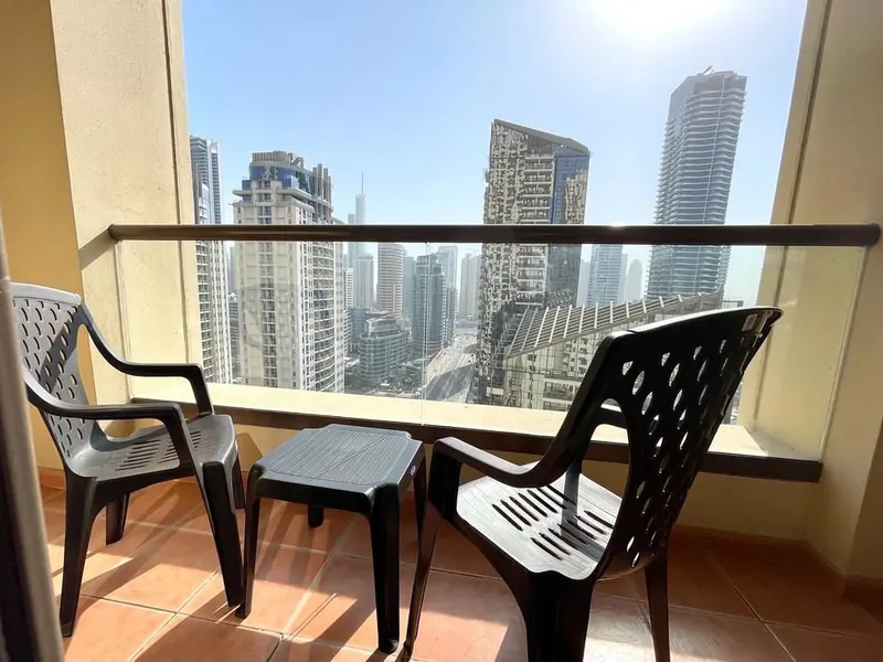1-bedroom furnished apartment, Shams 1