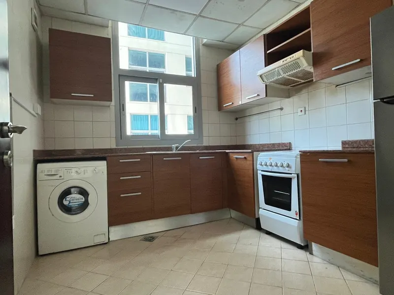 Studio for rent, DEC Tower